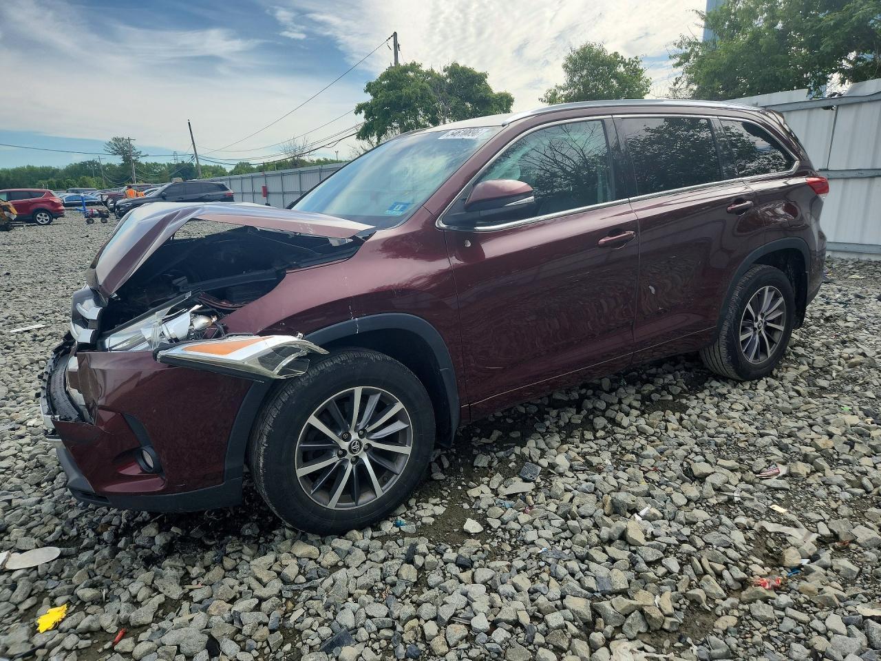 2018 TOYOTA HIGHLANDER