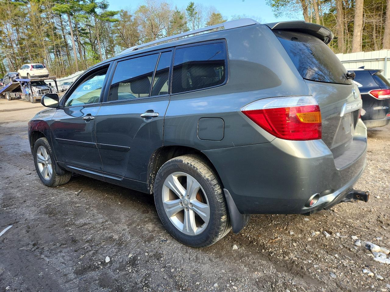 2010 TOYOTA HIGHLANDER