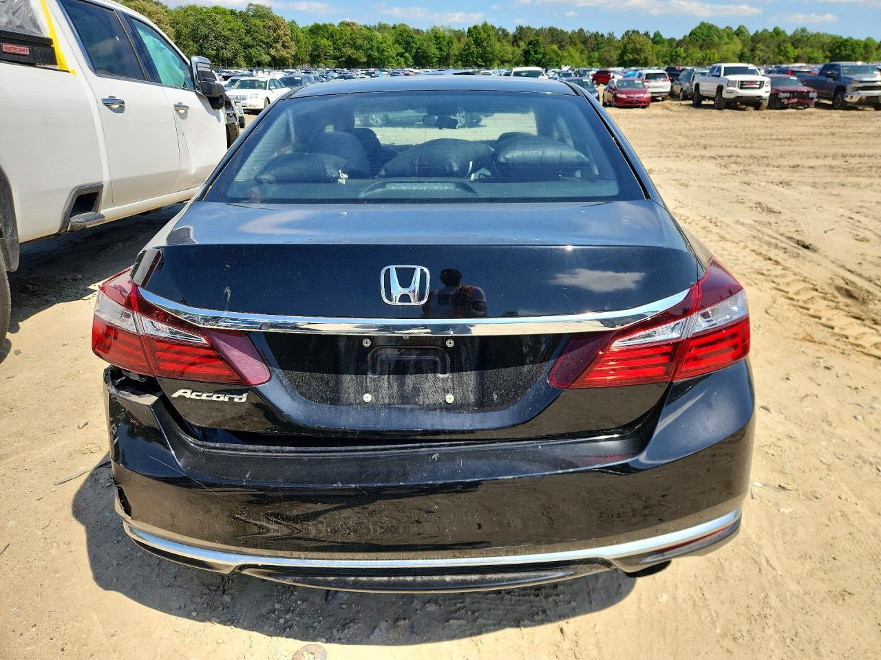 2017 HONDA ACCORD
