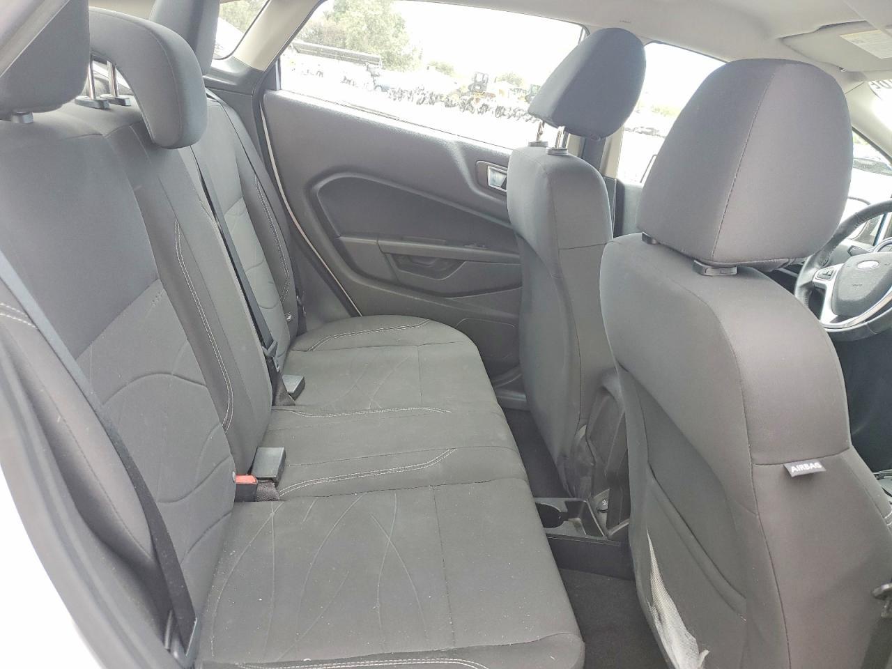 2014 FORD Fiesta