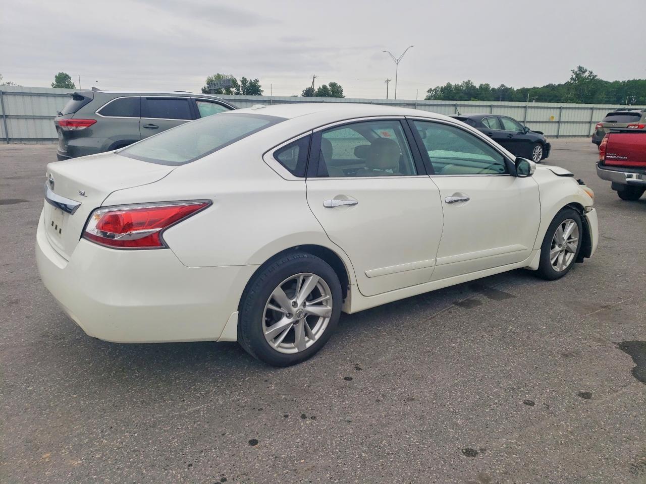 2015 NISSAN ALTIMA