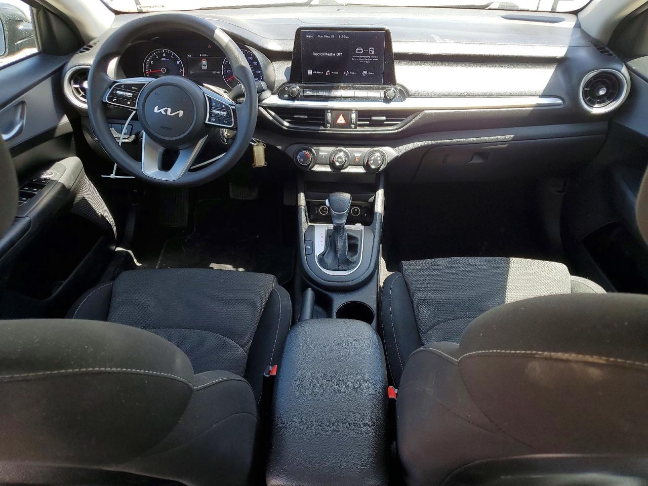 2023 KIA FORTE