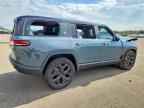 2025 RIVIAN R1s