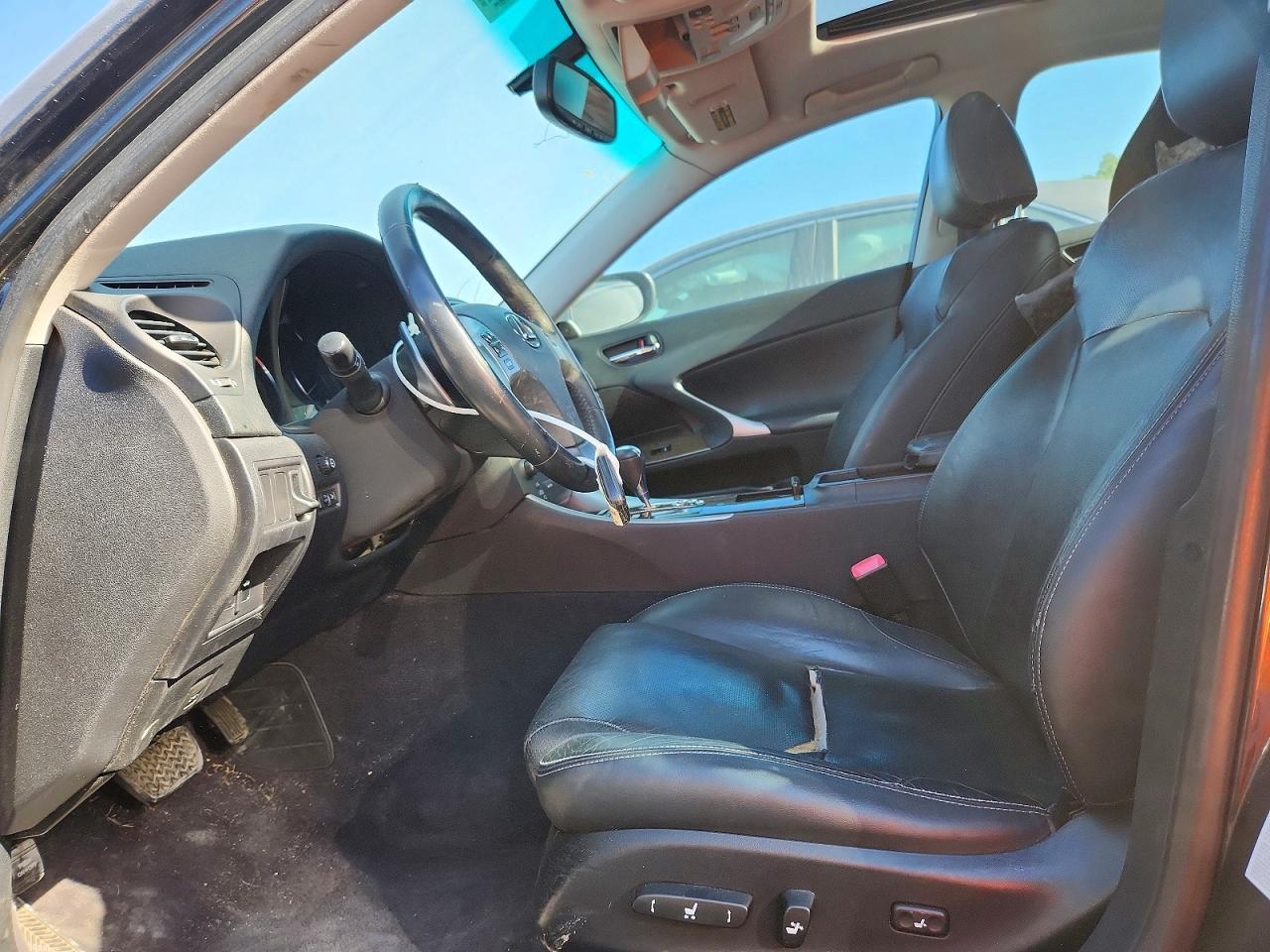 2011 LEXUS IS 250