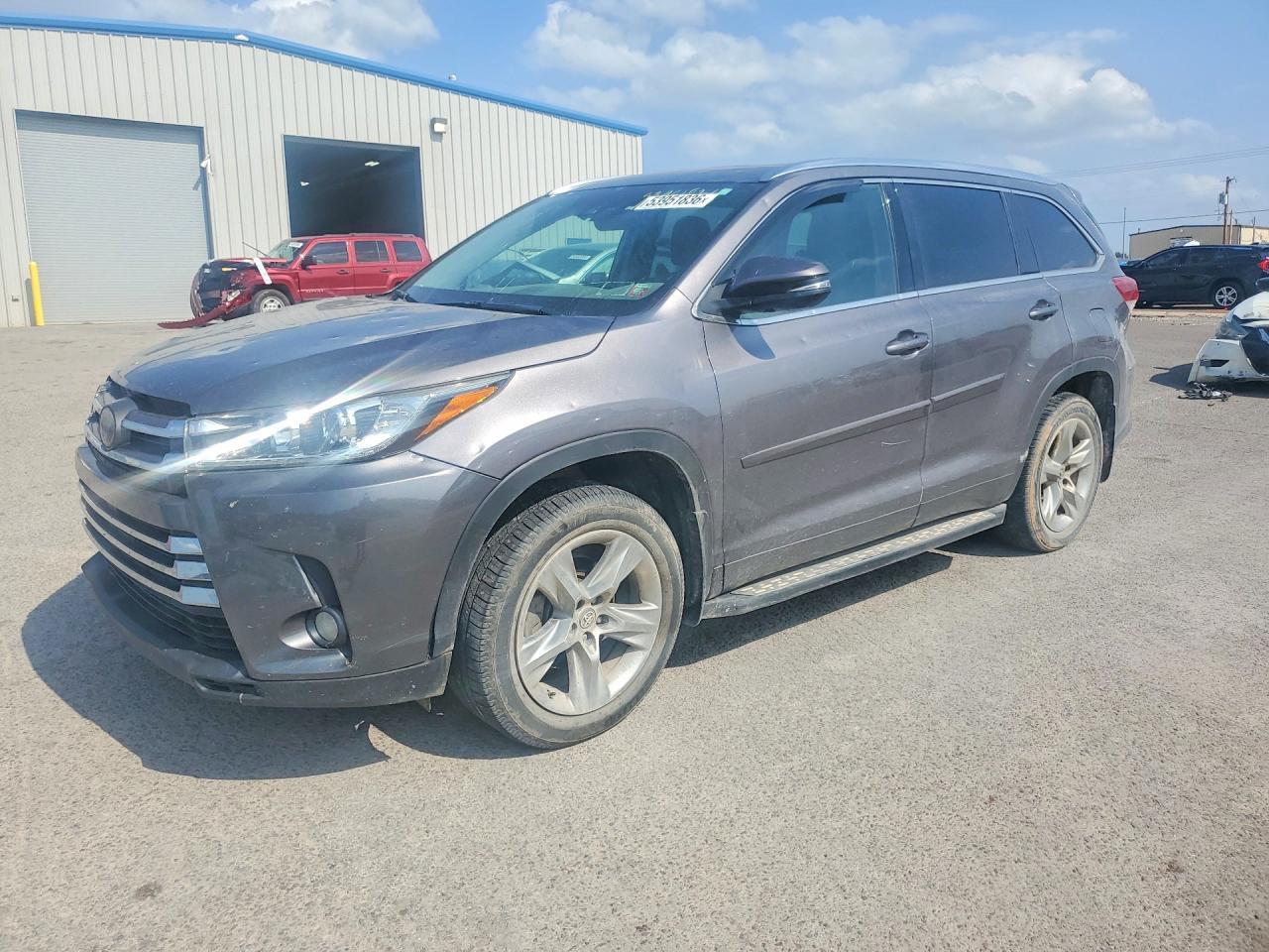 2018 TOYOTA HIGHLANDER