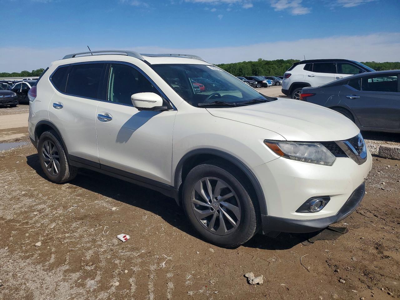 2015 NISSAN ROGUE
