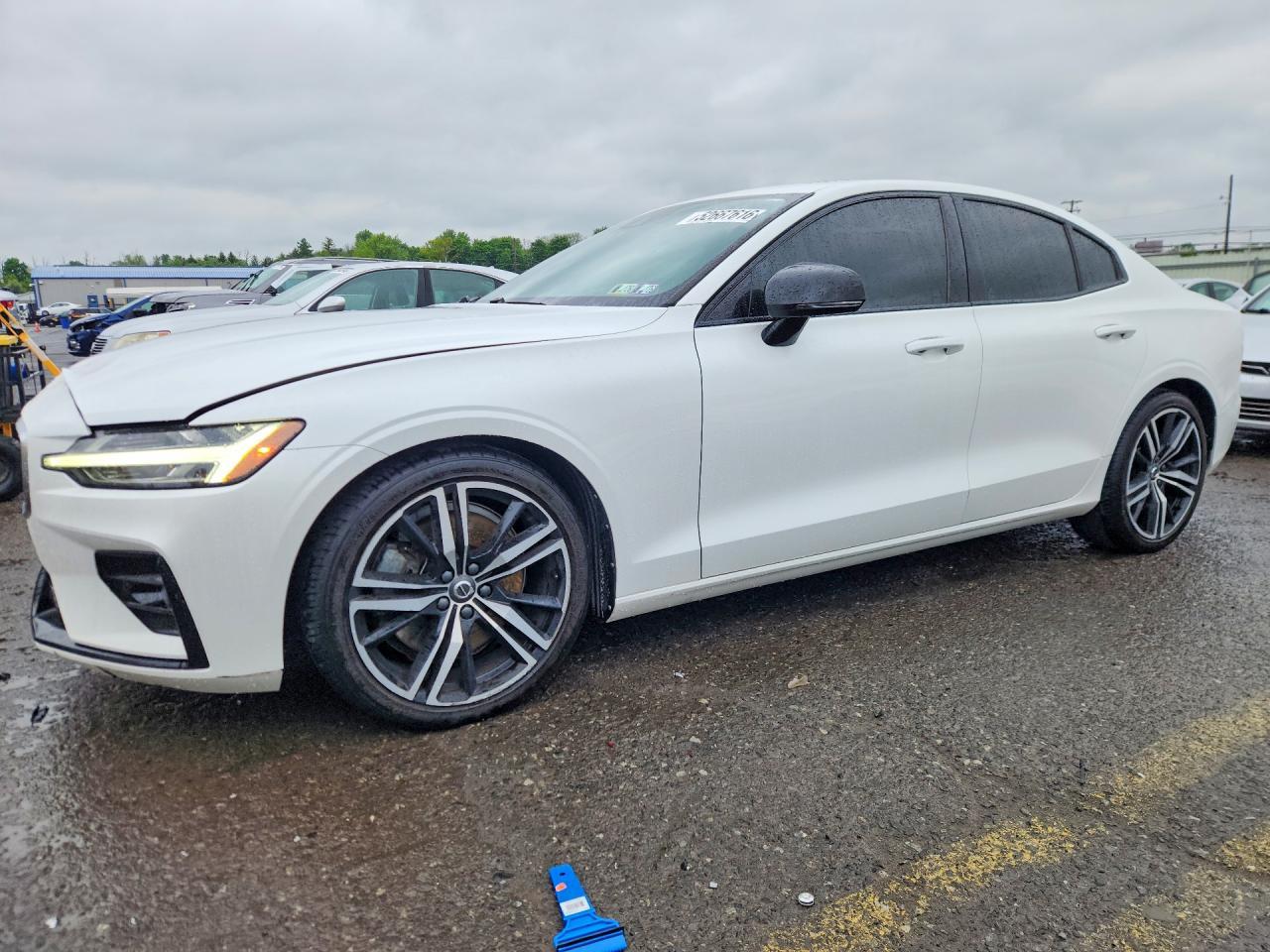 2019 VOLVO S60