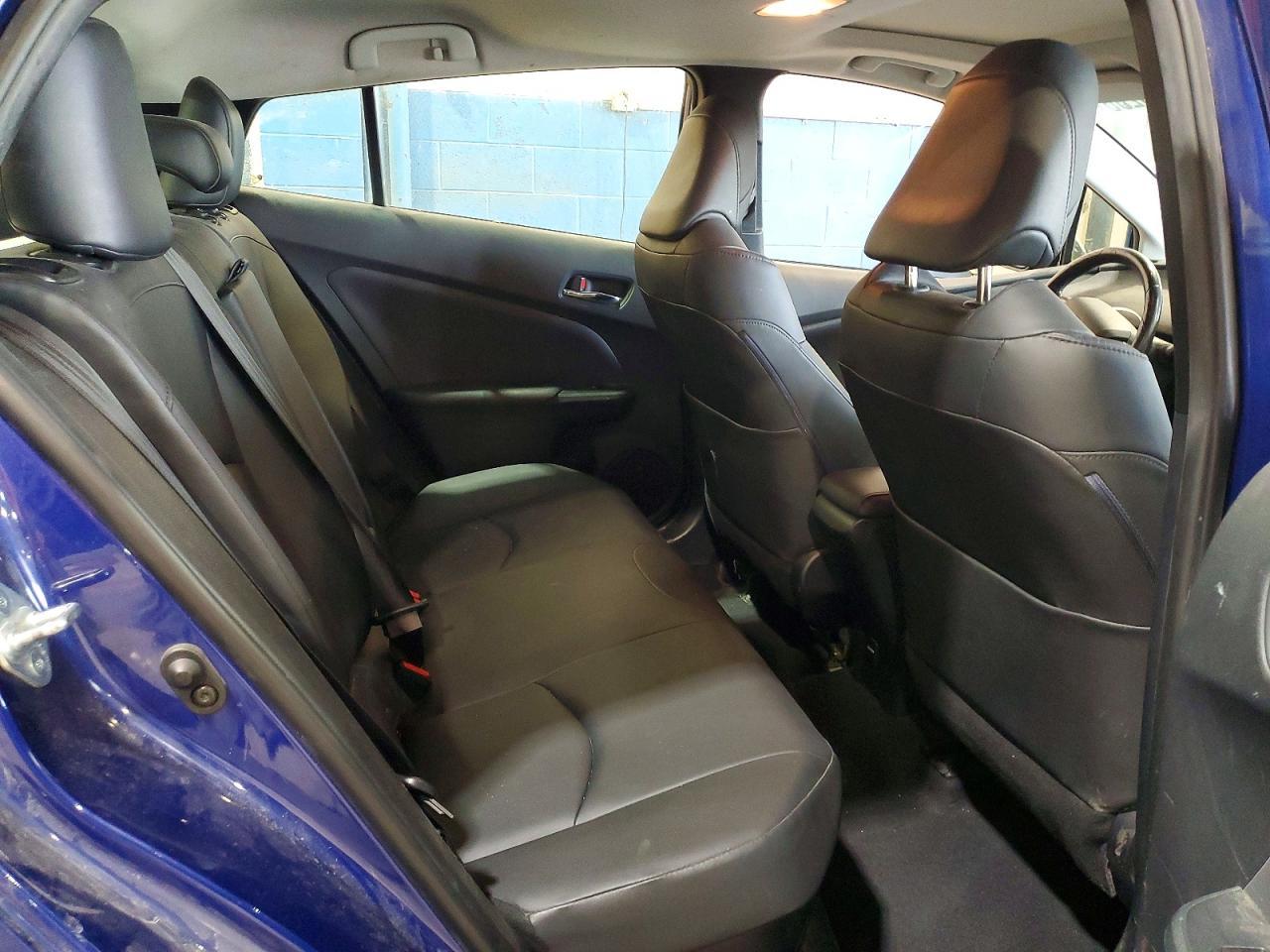2017 TOYOTA PRIUS