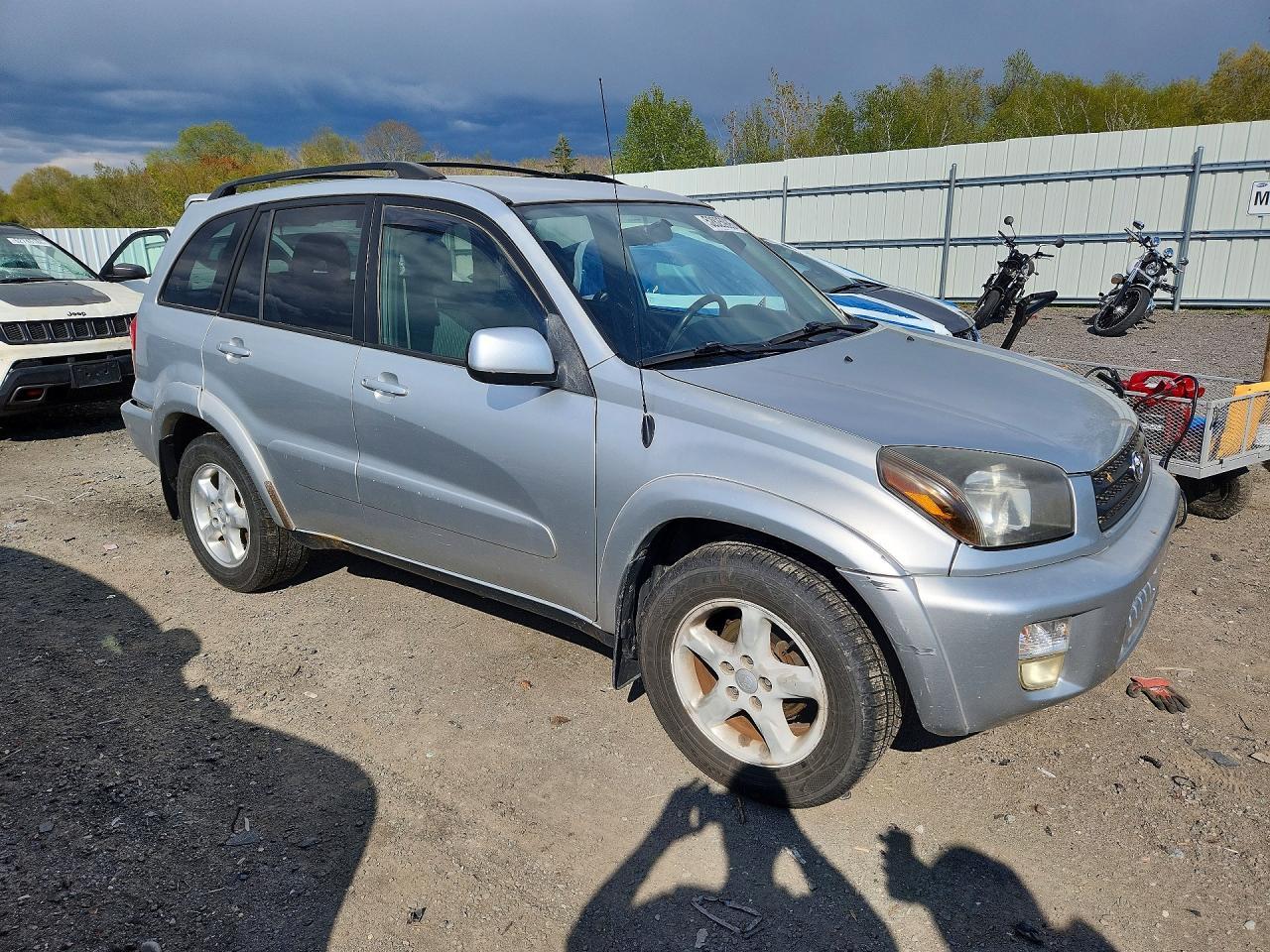 2003 TOYOTA RAV4