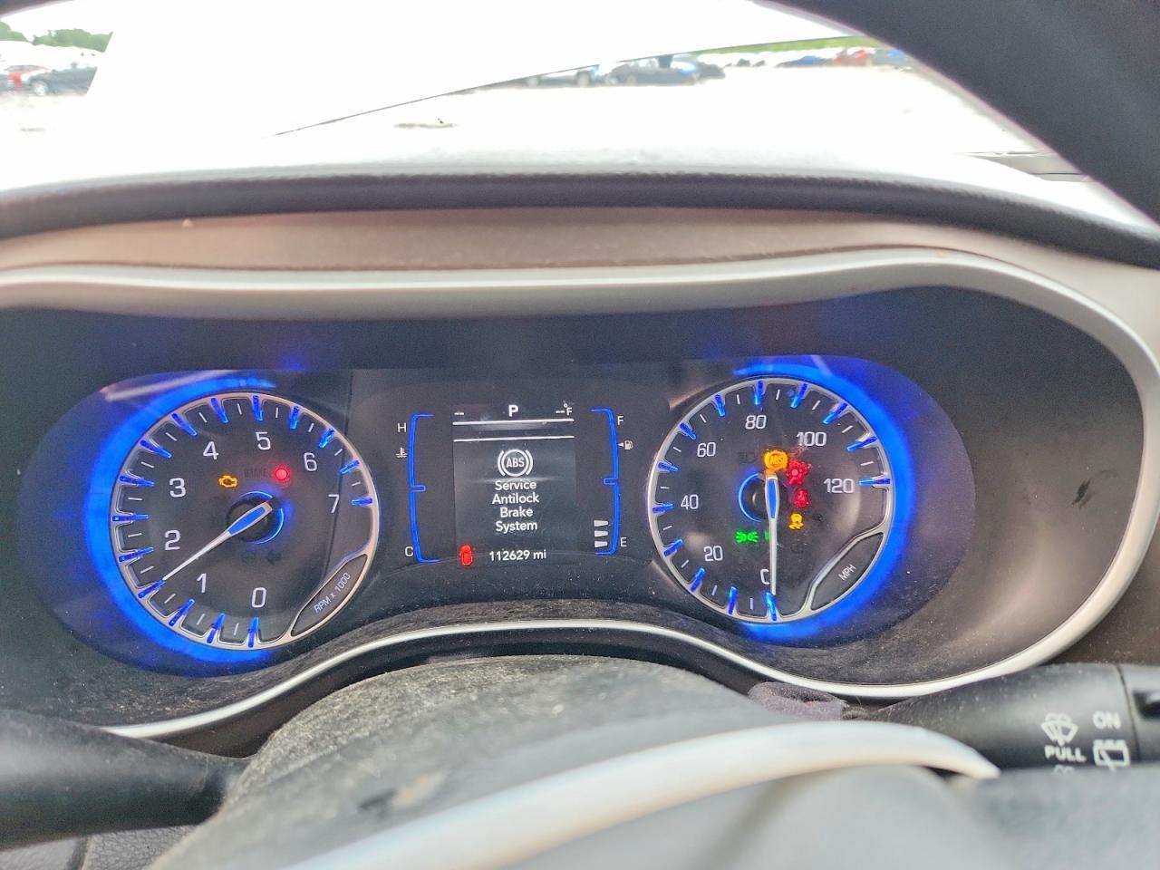 2021 CHRYSLER Voyager