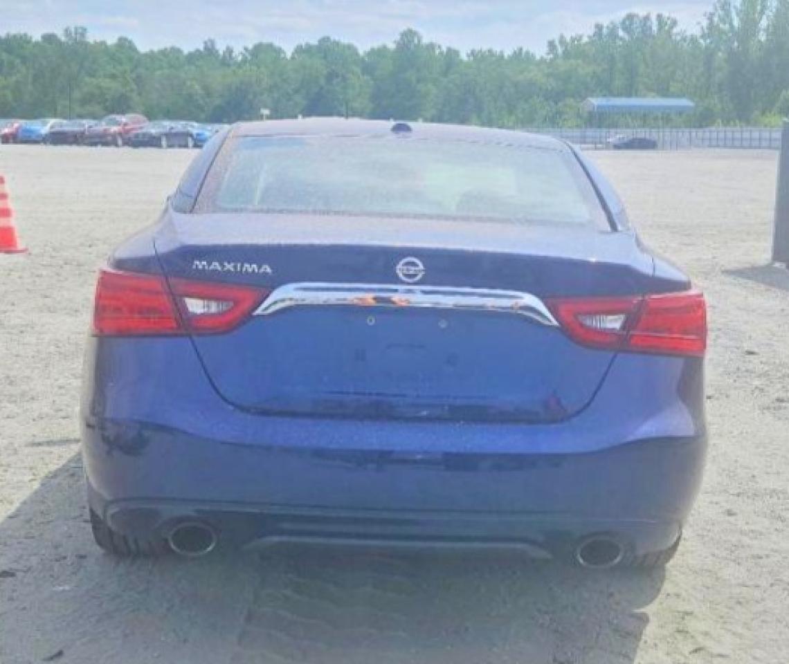 2017 NISSAN Maxima