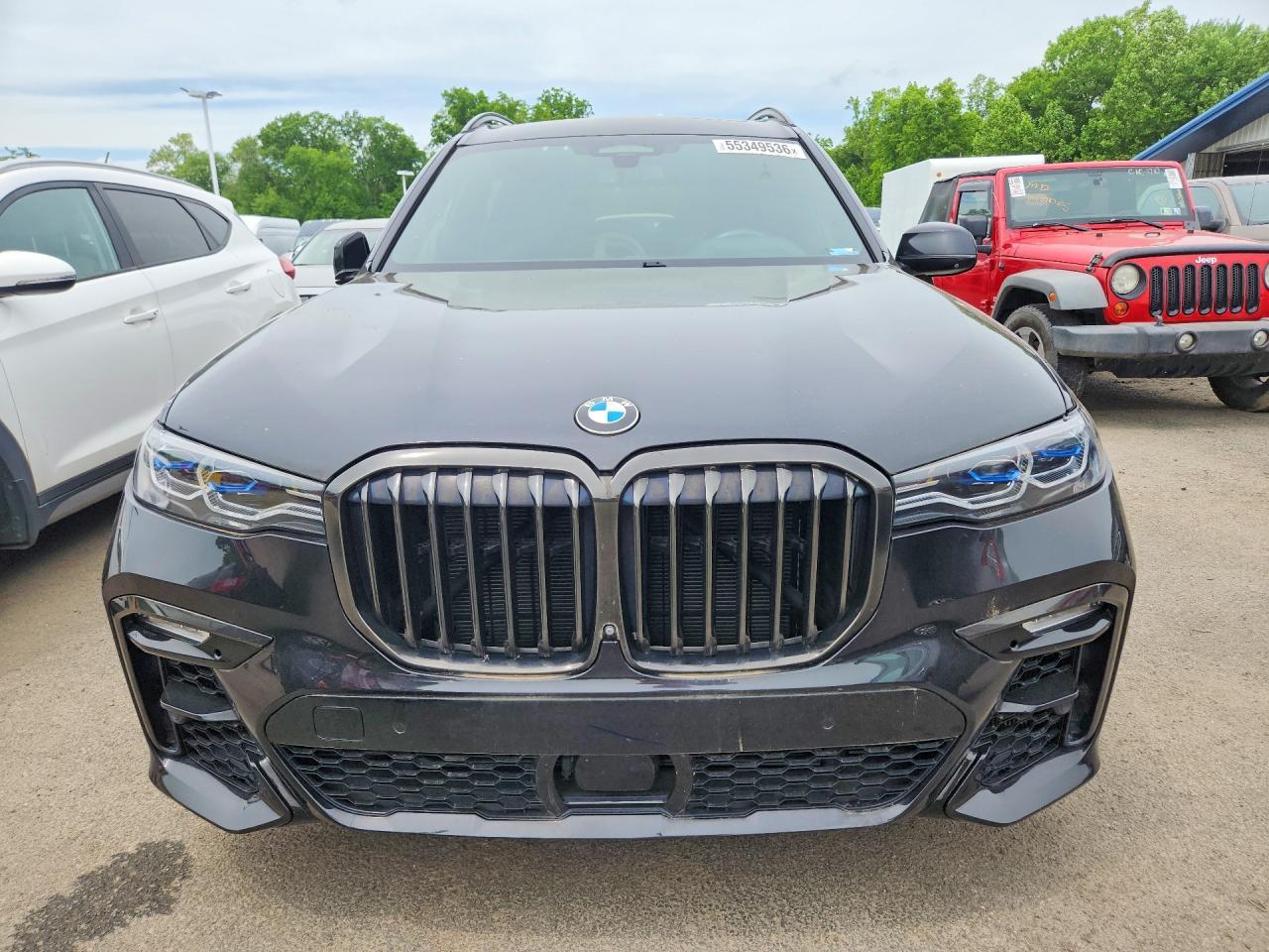 2021 BMW X7
