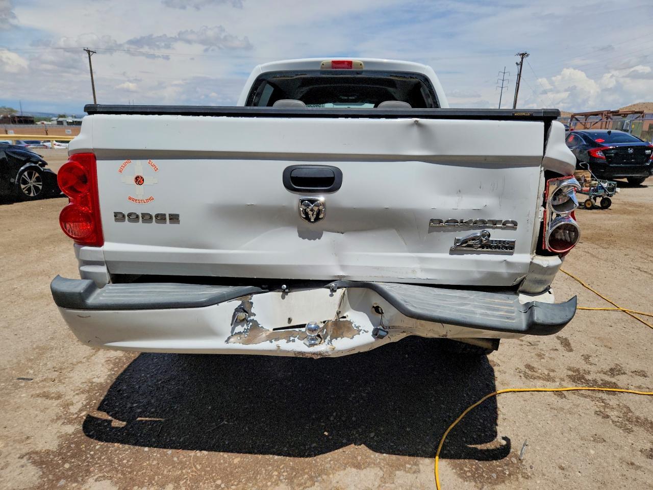 2010 DODGE Dakota