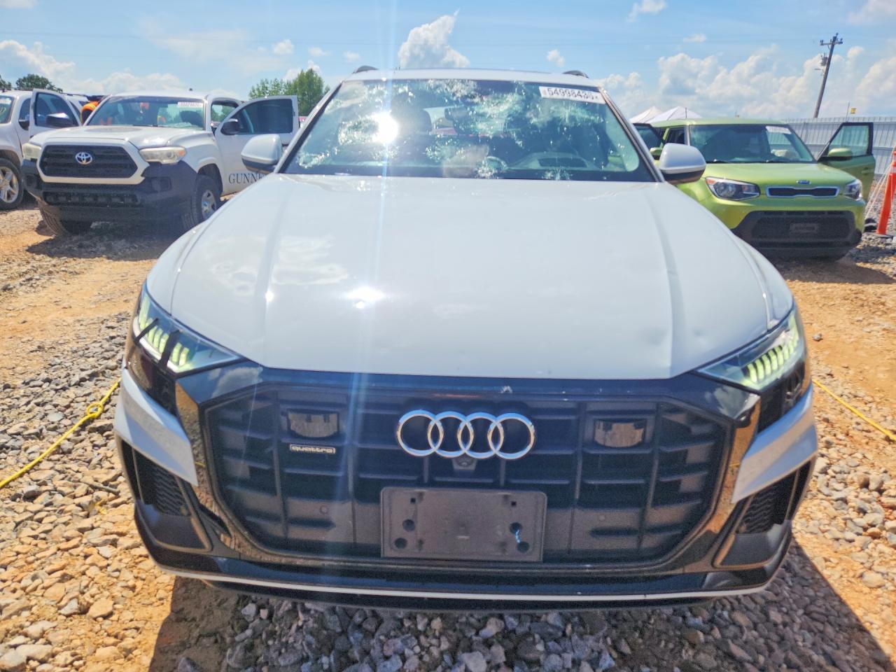2020 AUDI Q8