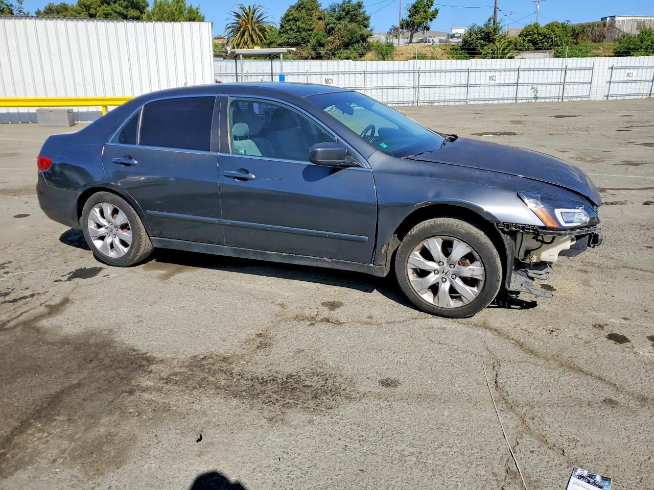 2005 HONDA ACCORD