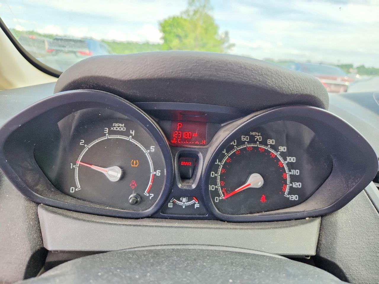 2013 FORD Fiesta