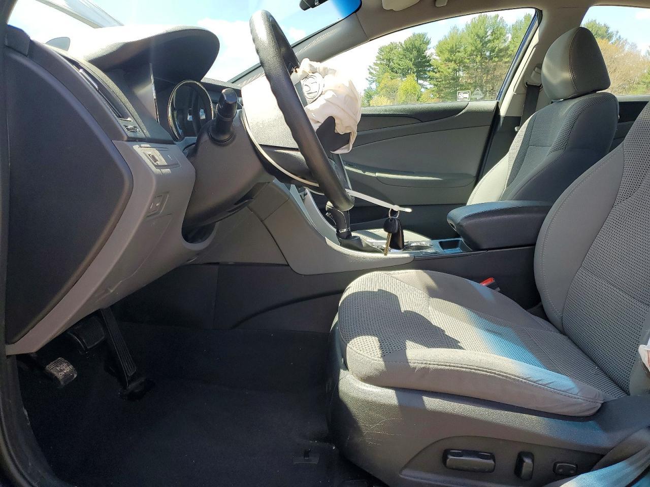 2013 HYUNDAI SONATA