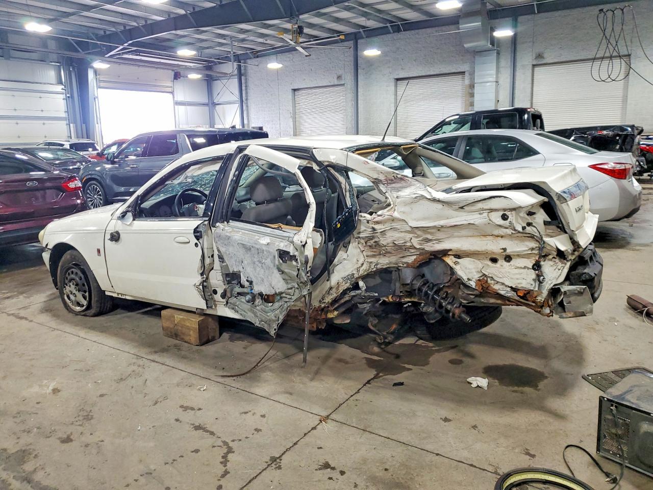 2003 SATURN L200