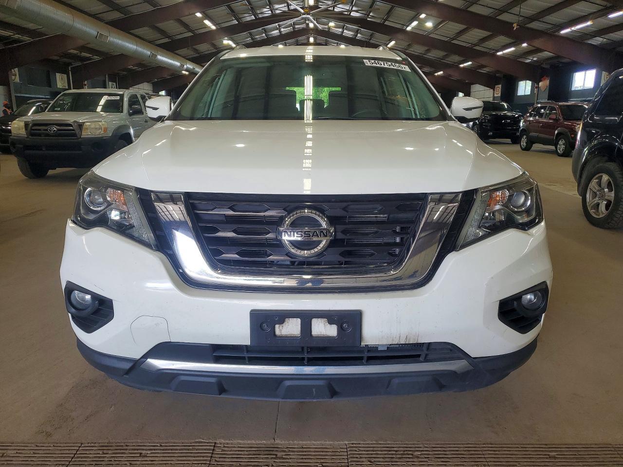 2017 NISSAN PATHFINDER