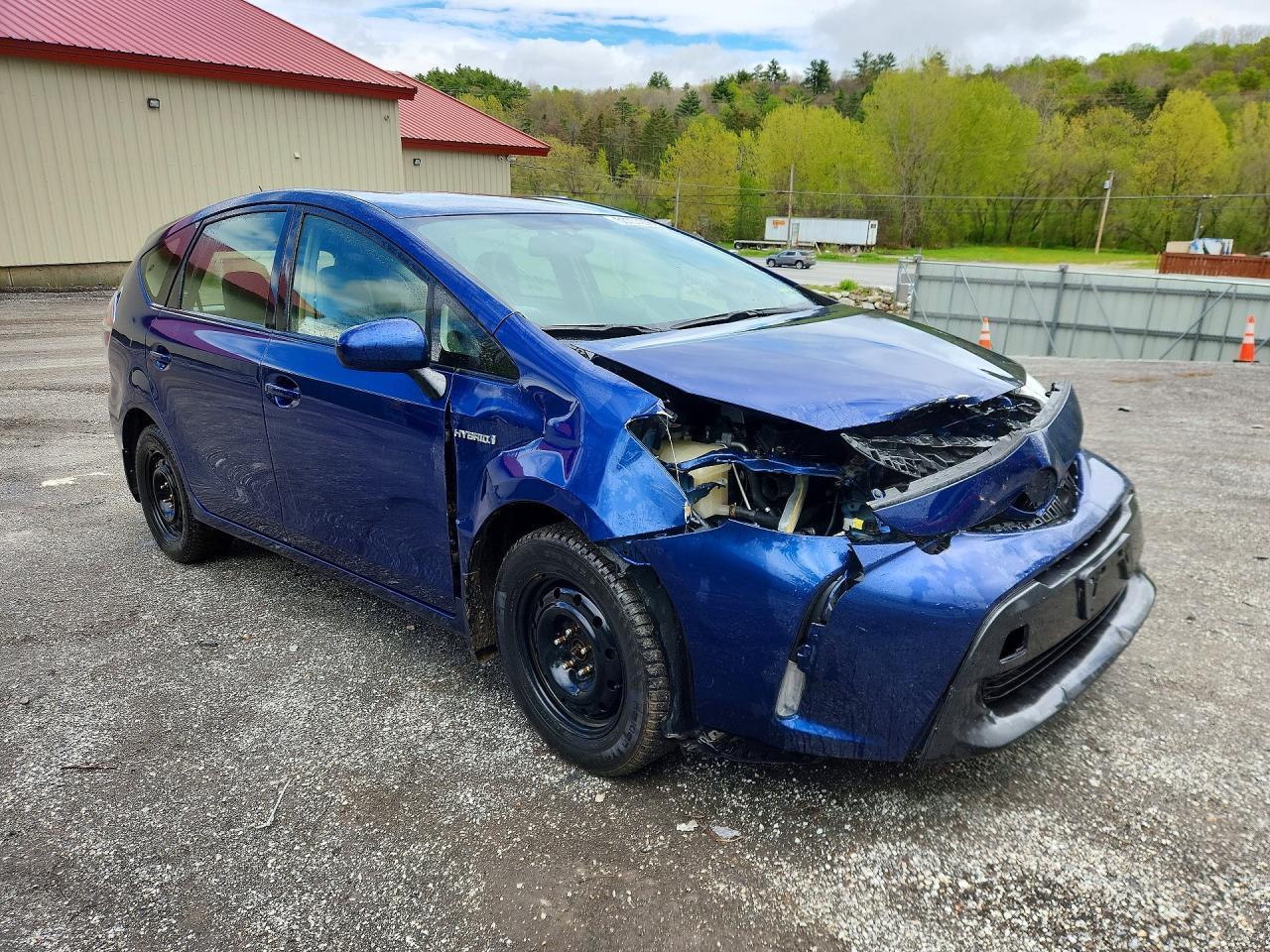 2017 TOYOTA PRIUS V