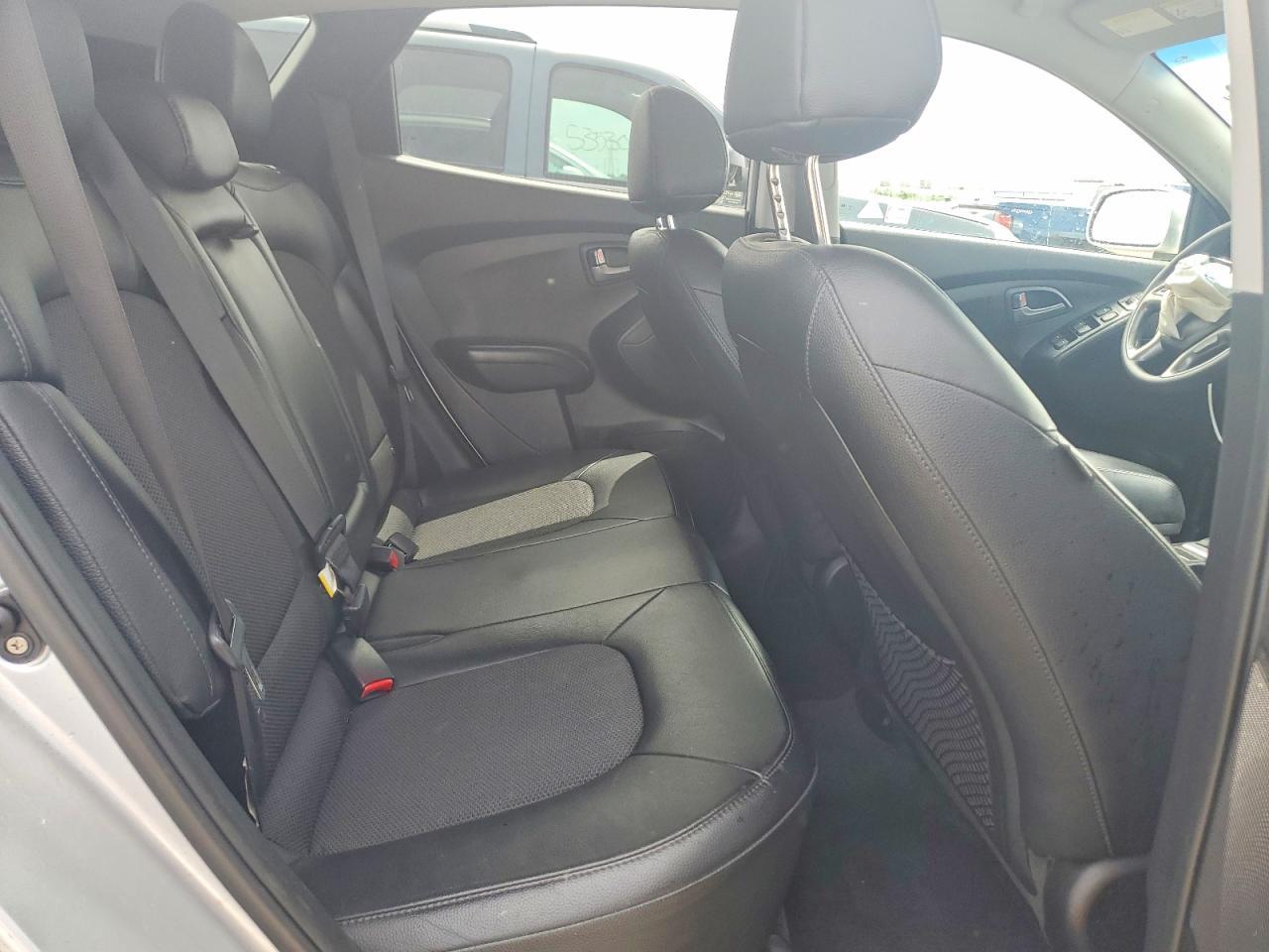 2015 HYUNDAI TUCSON