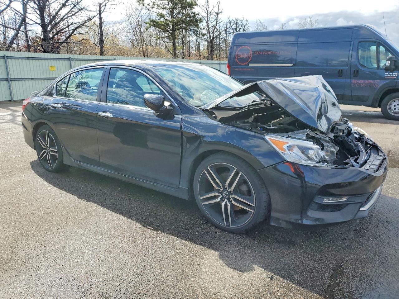 2017 HONDA ACCORD
