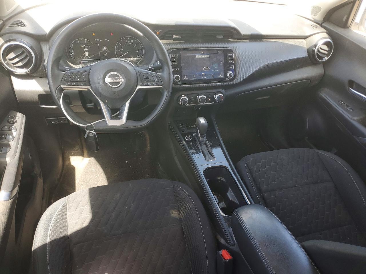 2023 NISSAN KICKS