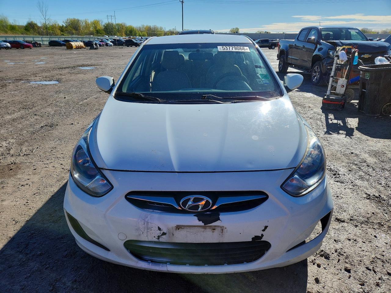 2013 HYUNDAI ACCENT