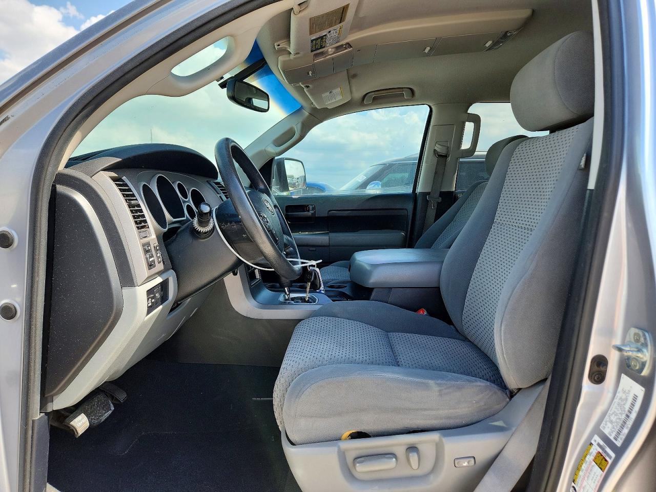 2012 TOYOTA TUNDRA