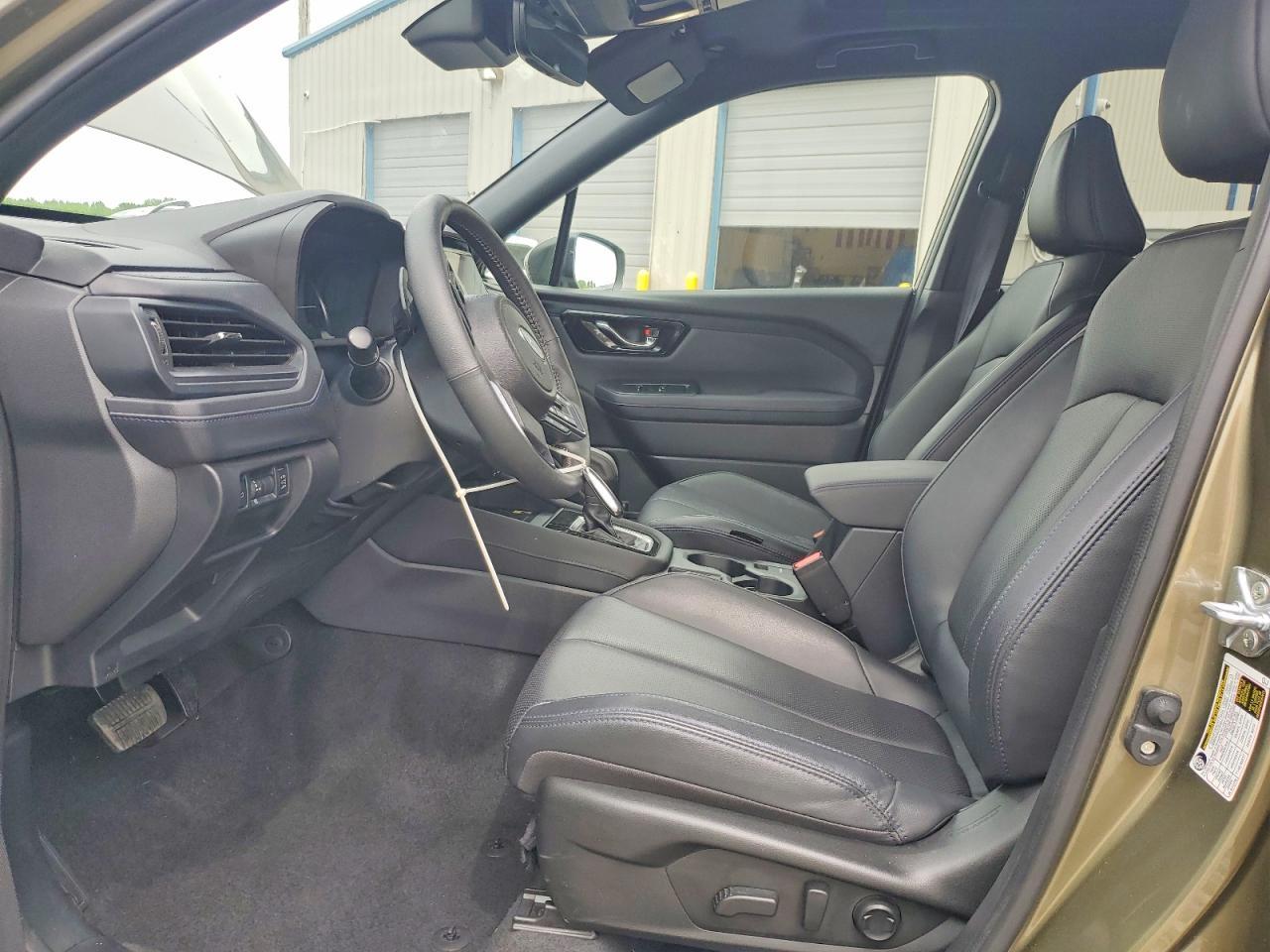 2025 SUBARU FORESTER