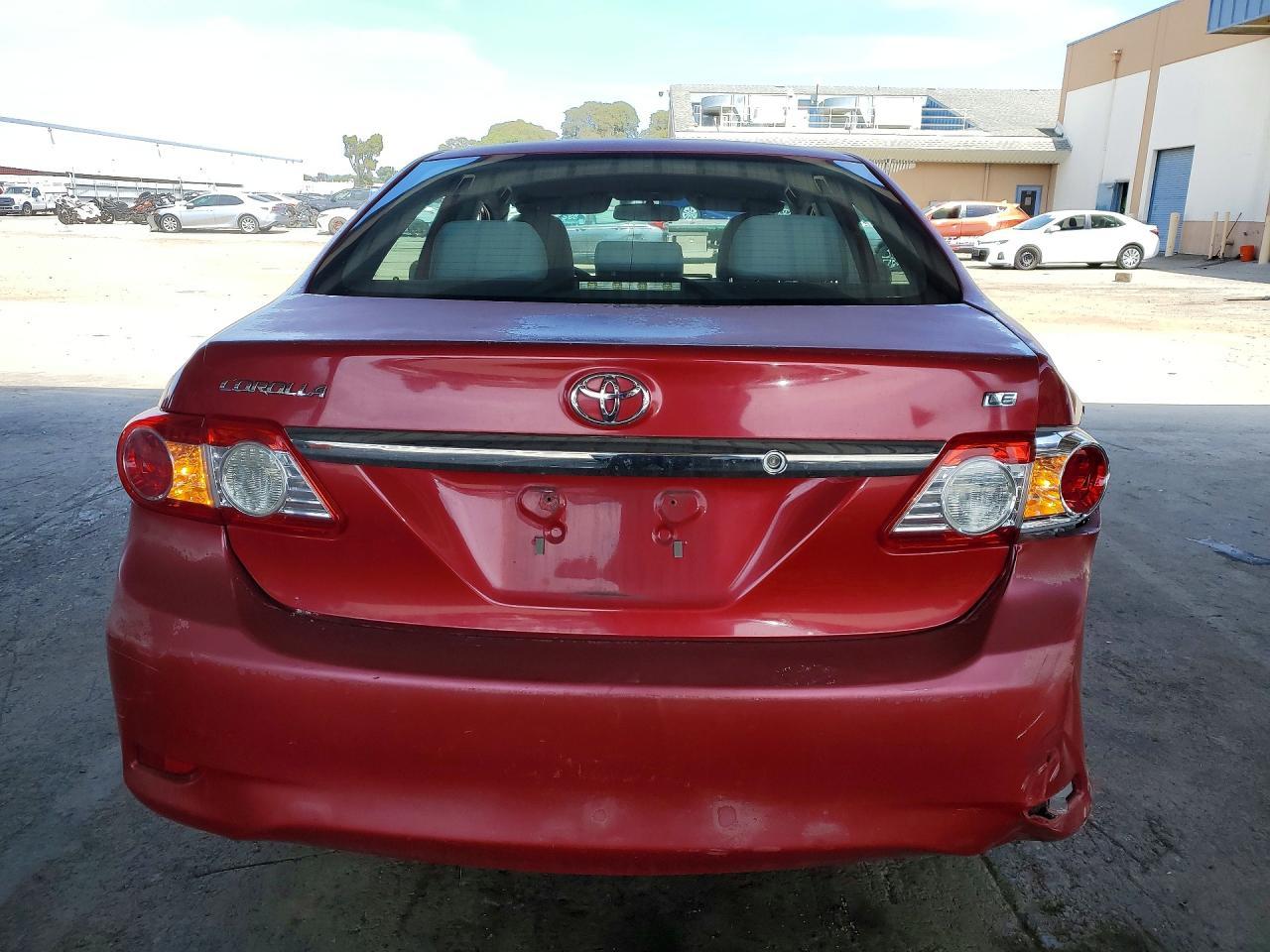 2011 TOYOTA COROLLA