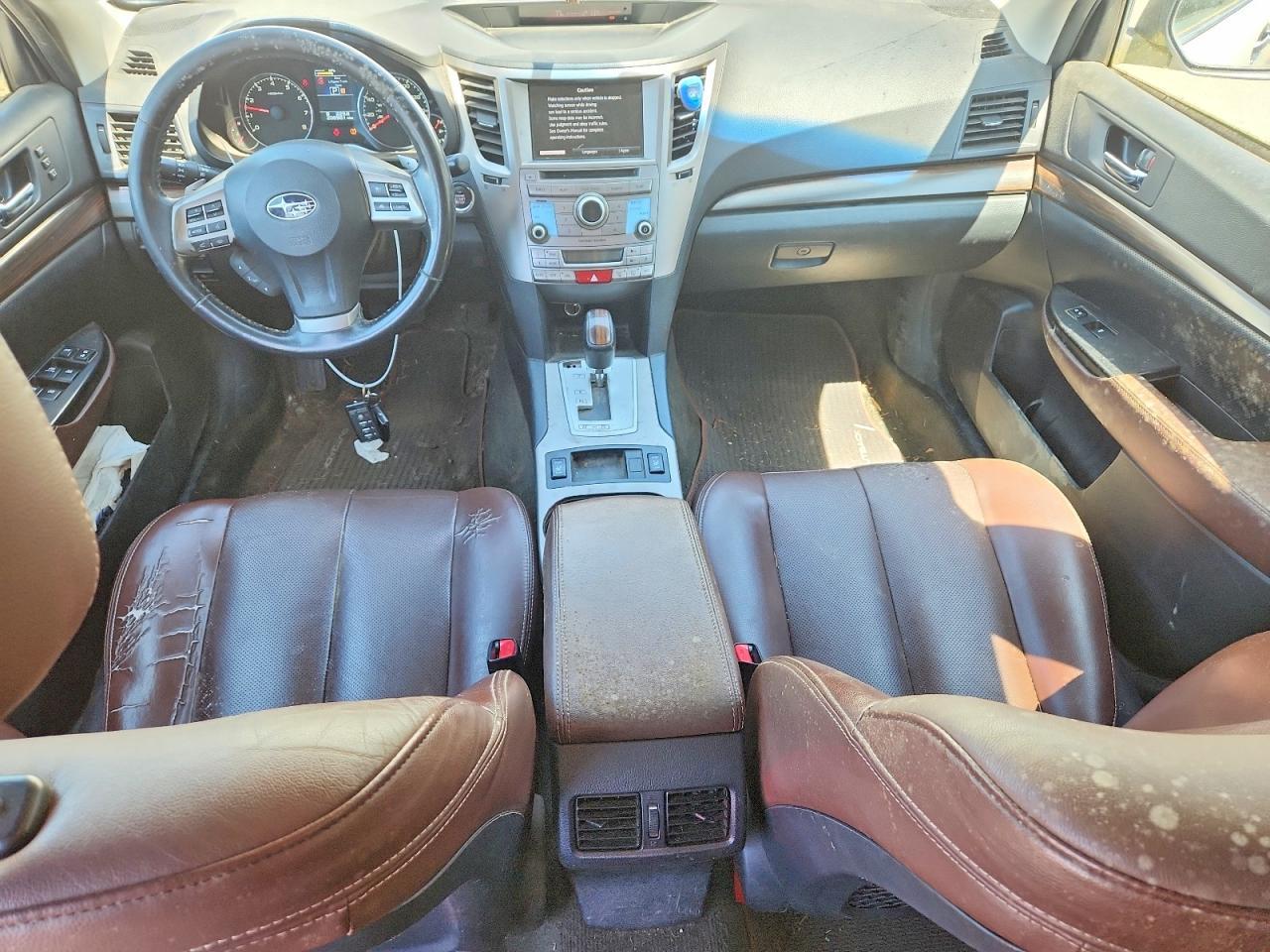 2014 SUBARU Outback