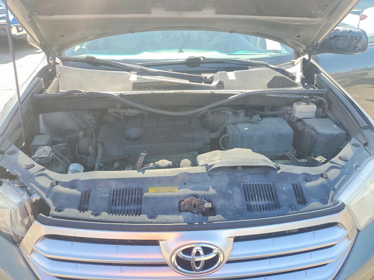 2013 TOYOTA HIGHLANDER