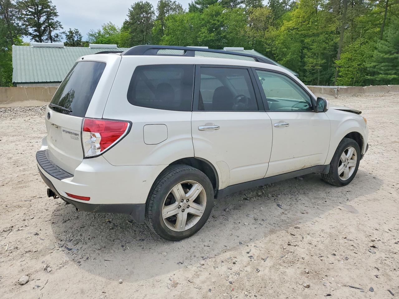 2010 SUBARU FORESTER