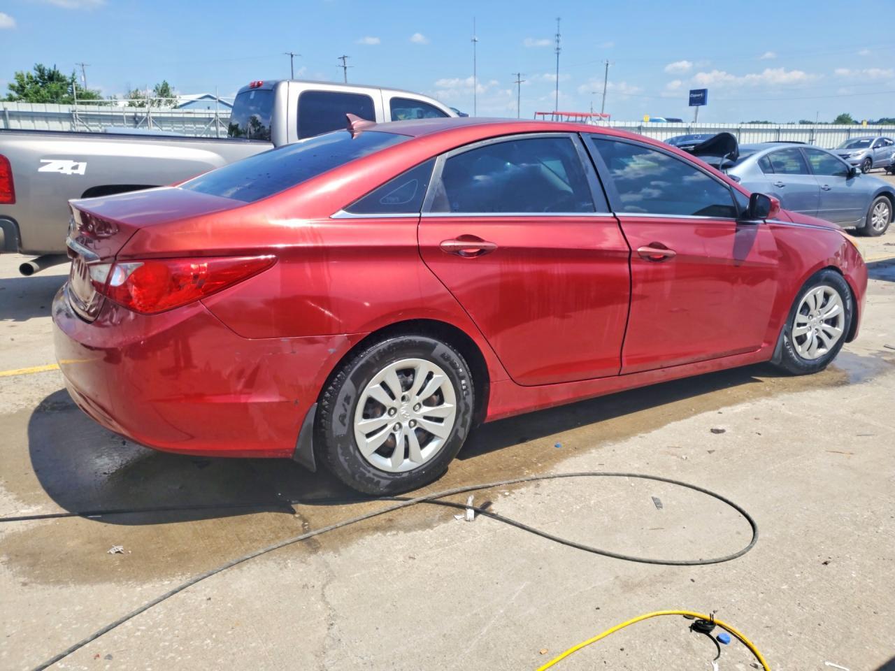 2011 HYUNDAI SONATA