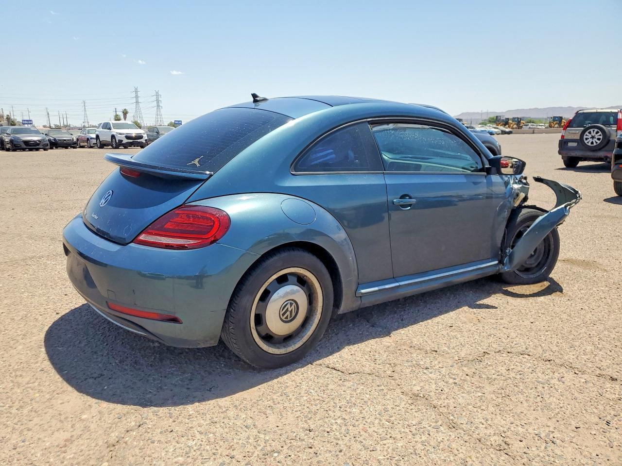 2018 VOLKSWAGEN Beetle