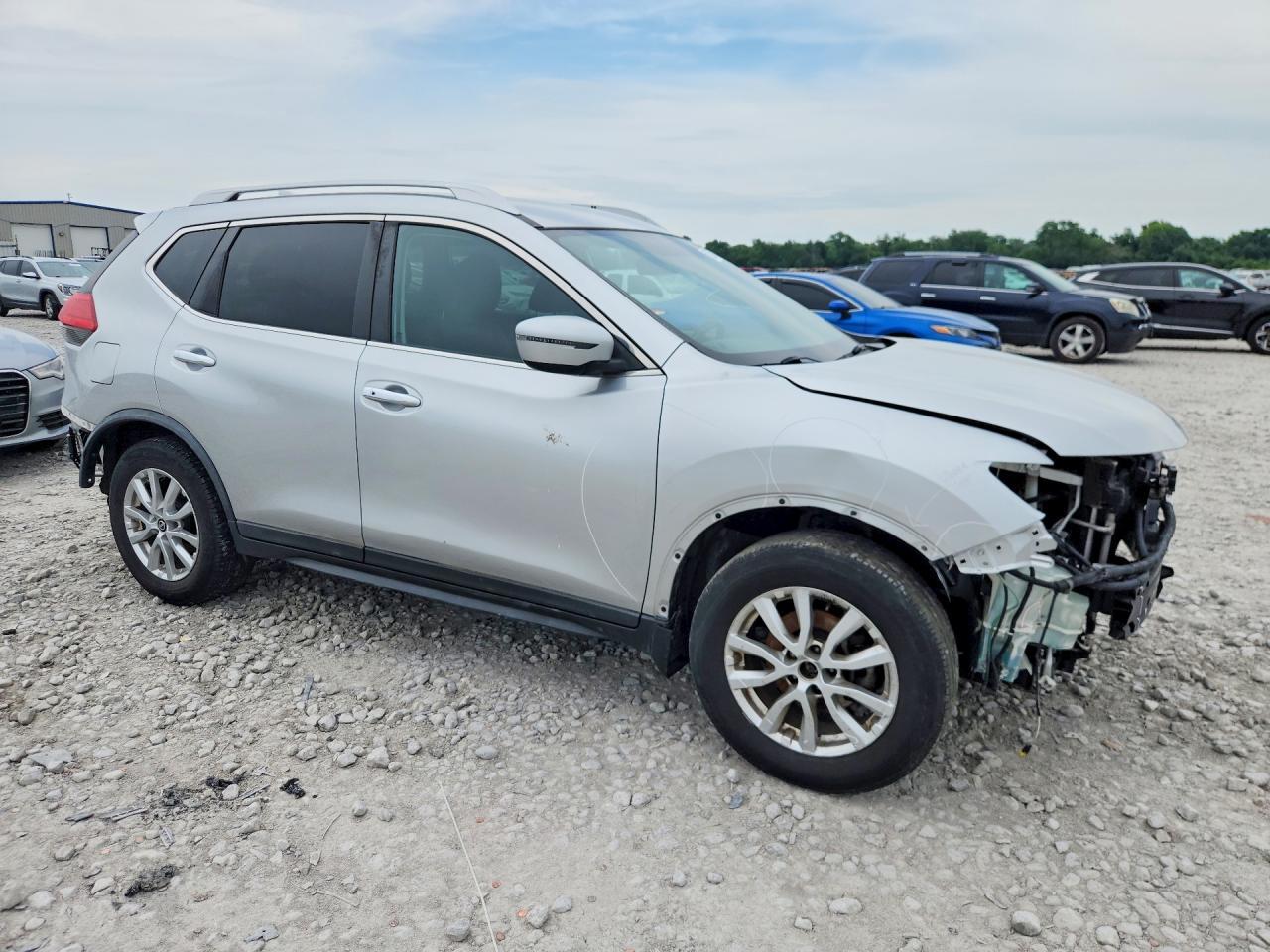2017 NISSAN ROGUE