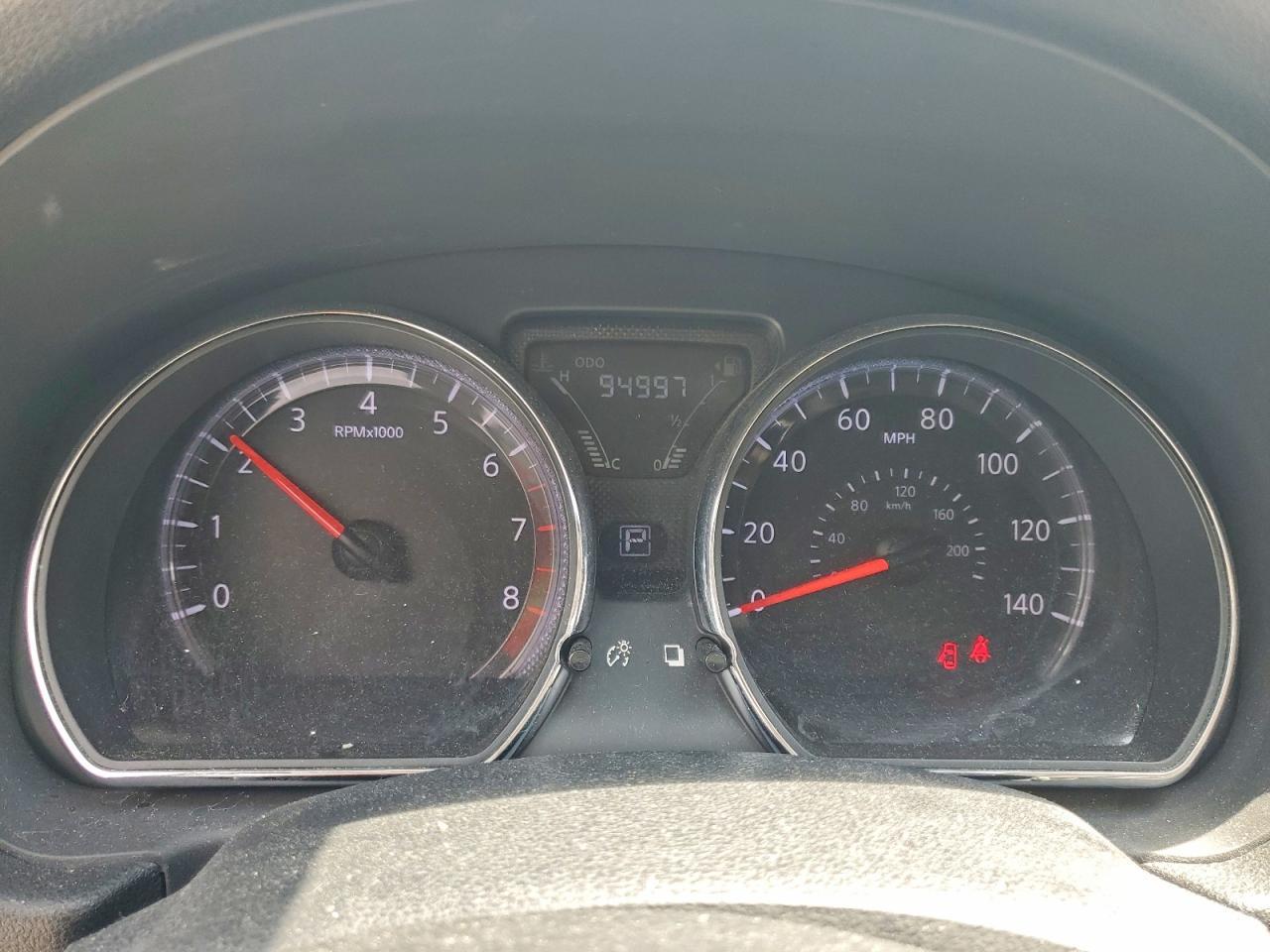 2017 NISSAN VERSA