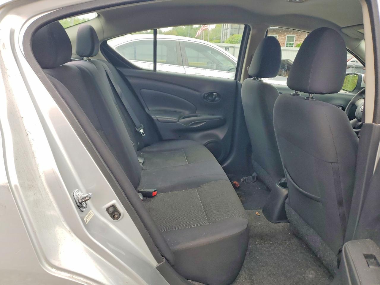 2012 NISSAN VERSA
