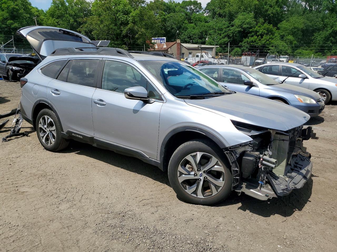 2020 SUBARU Outback