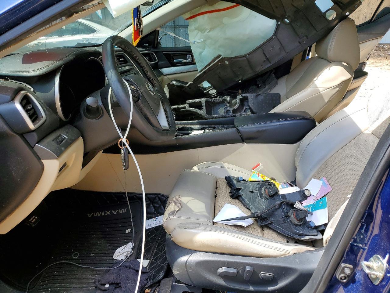 2017 NISSAN Maxima