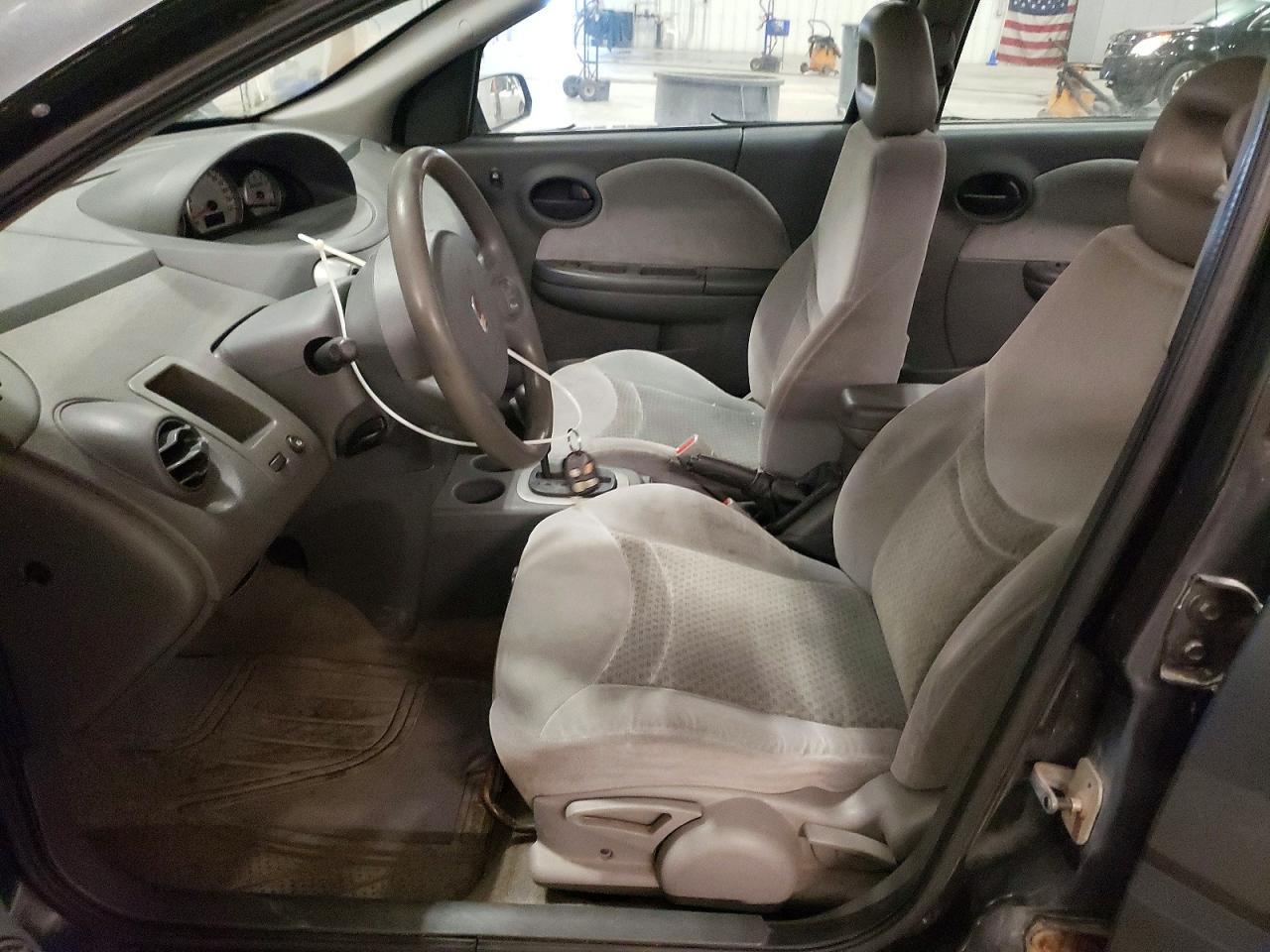 2004 SATURN Ion