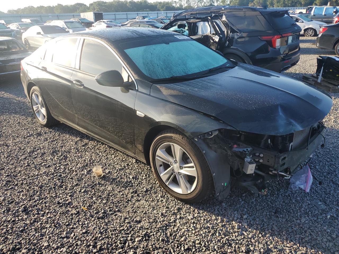 2018 BUICK Regal
