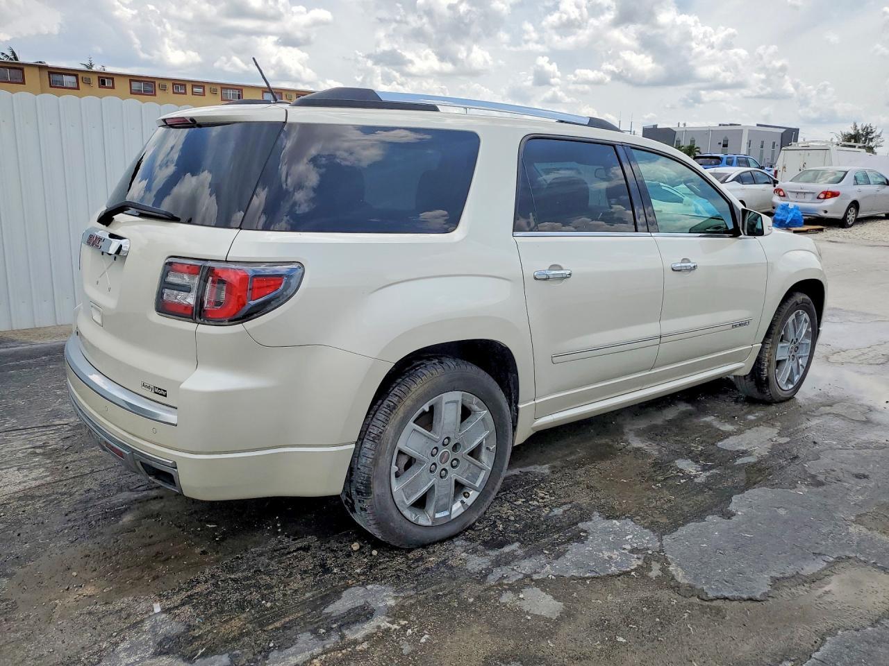 2015 GMC ACADIA