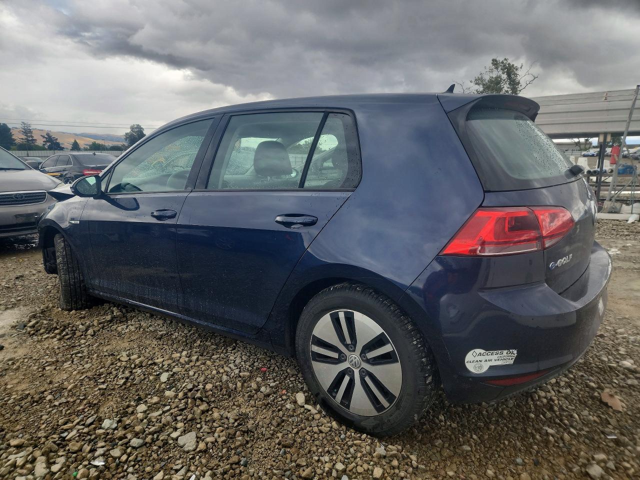 2016 VOLKSWAGEN e-Golf