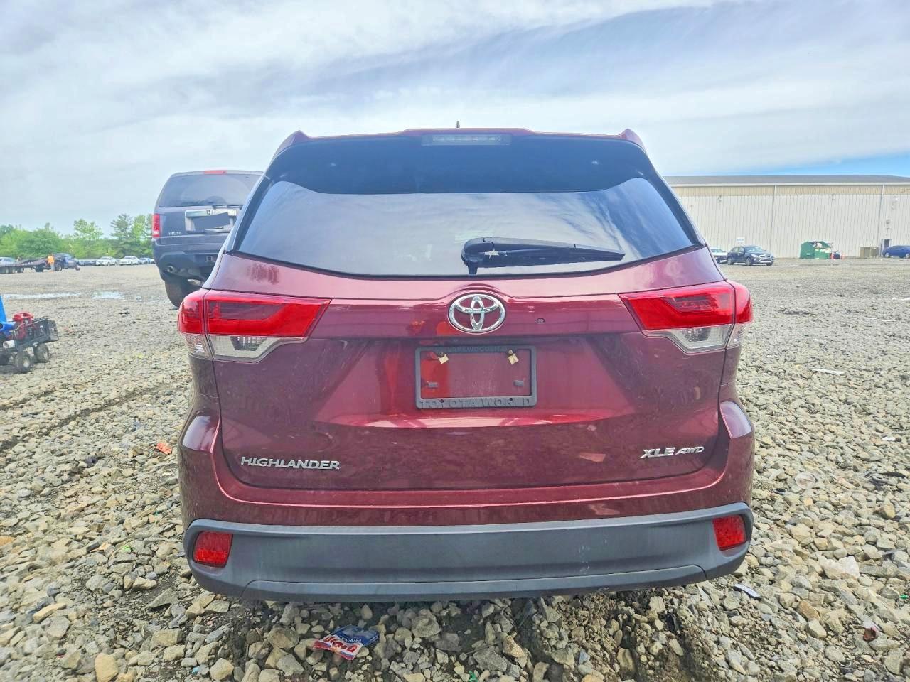 2018 TOYOTA HIGHLANDER