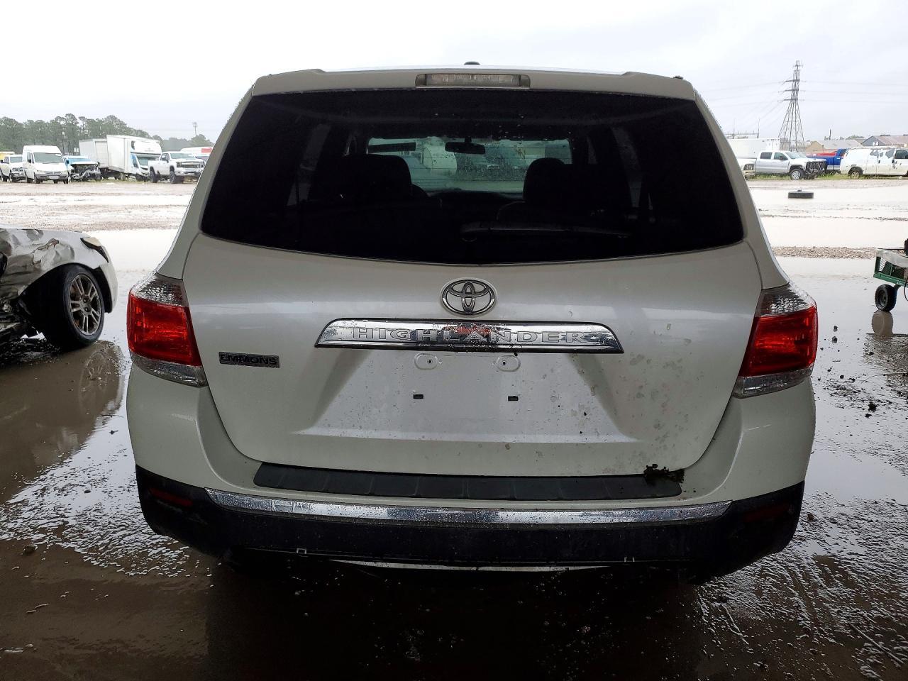 2012 TOYOTA HIGHLANDER