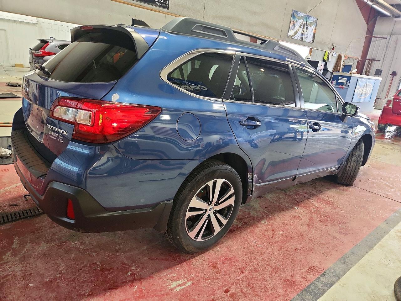 2019 SUBARU Outback