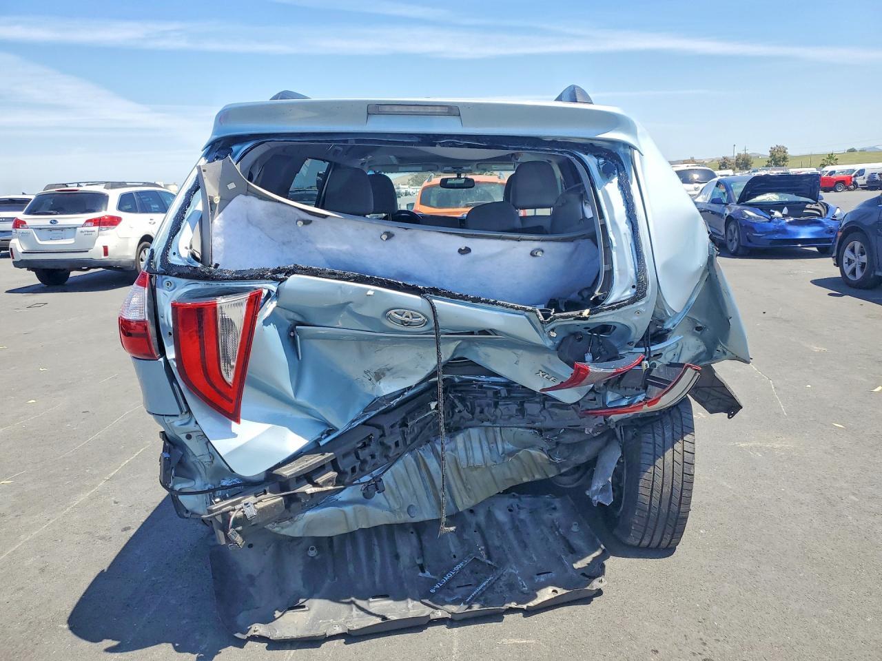 2017 TOYOTA SIENNA