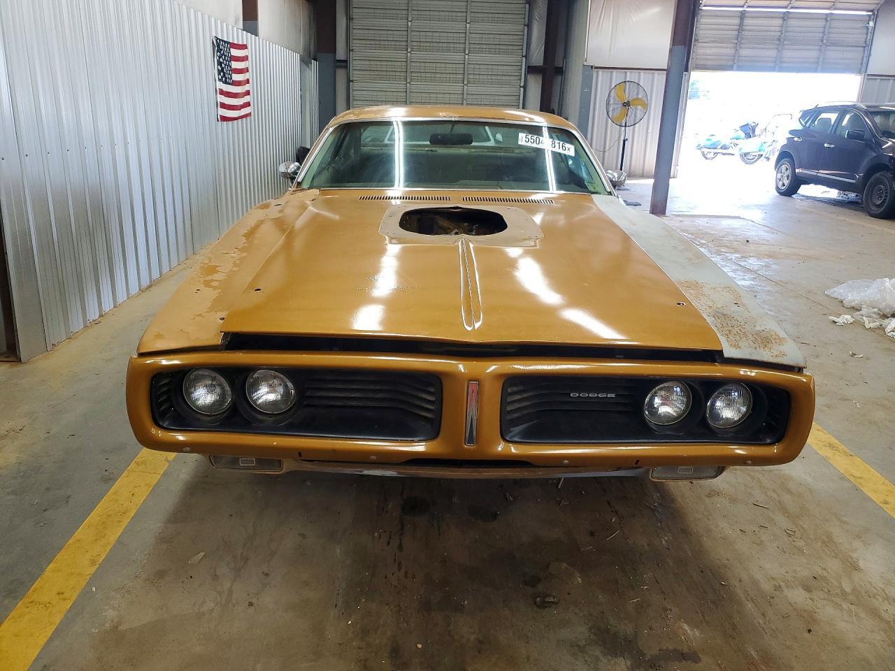 1972 DODGE CHARGER
